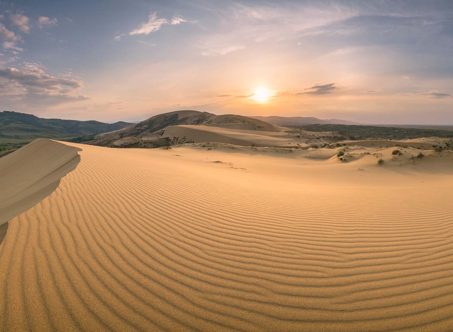 Песчаная гора Сарыкум